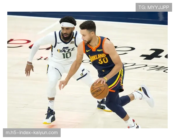 鹈鹕战胜爵士取连胜 贝42分高效输出展现得分爆发力